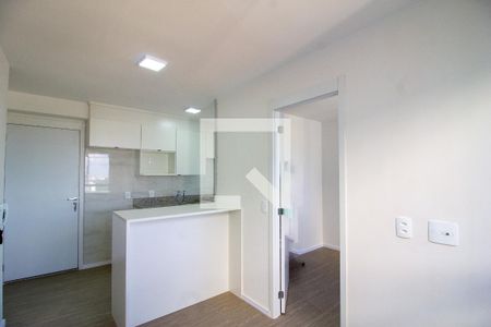 Sala/Cozinha de apartamento para alugar com 2 quartos, 36m² em Vila das Bandeiras, Guarulhos