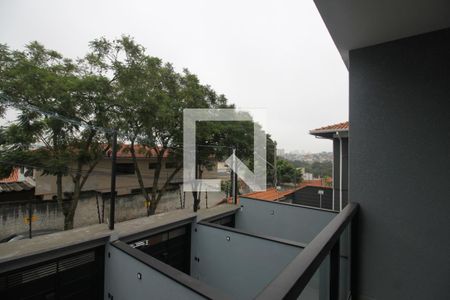 Sacada de casa à venda com 3 quartos, 125m² em Vila Marari, São Paulo