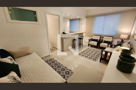 Sala de apartamento para alugar com 1 quarto, 39m² em José Menino, Santos