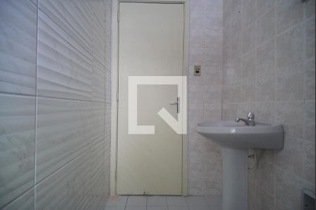 Apartamento à venda com 65m², 2 quartos e sem vaga Apartamento à venda com 65m², 2 quartos e sem vagaBanheiro