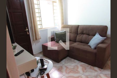 Sala de casa para alugar com 2 quartos, 85m² em Parque Pinheiros, Taboão da Serra