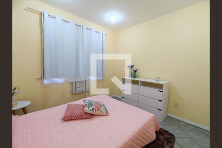 Quarto 1 de casa para alugar com 2 quartos, 60m² em Jardim Vinte E Cinco de Agosto, Duque de Caxias