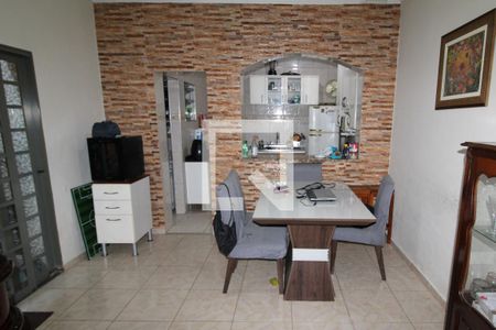 Sala de Jantar de casa à venda com 3 quartos, 108m² em Vila Nivi, São Paulo