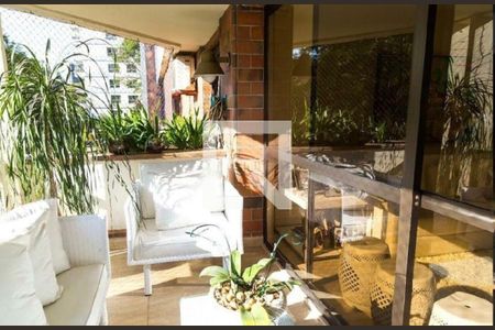 Apartamento à venda com 4 quartos, 350m² em Jardim Europa, São Paulo