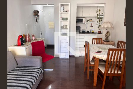 Sala de apartamento para alugar com 3 quartos, 68m² em Bela Aliança, São Paulo