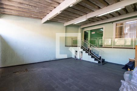 Casa à venda com 290m², 3 quartos e 4 vagas Casa à venda com 290m², 3 quartos e 4 vagasGaragem