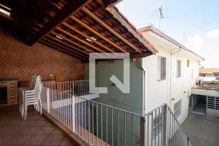 Casa à venda com 290m², 3 quartos e 4 vagas Casa à venda com 290m², 3 quartos e 4 vagasEspaço Gourmet