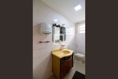 Banheiro de casa à venda com 3 quartos, 290m² em Centro, Guarulhos