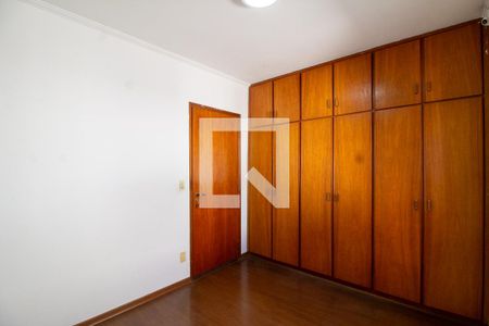 Casa à venda com 290m², 3 quartos e 4 vagas Casa à venda com 290m², 3 quartos e 4 vagasQuarto 3