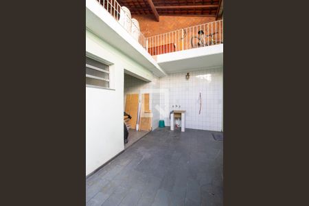 Casa à venda com 290m², 3 quartos e 4 vagas Casa à venda com 290m², 3 quartos e 4 vagasQuintal/Área de Serviço