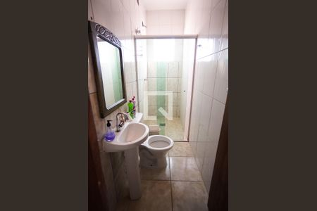 Banheiro de casa à venda com 3 quartos, 92m² em Santa Monica, Belo Horizonte