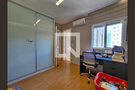 Quarto Suíte 3 de apartamento à venda com 4 quartos, 126m² em Vila da Serra, Nova Lima