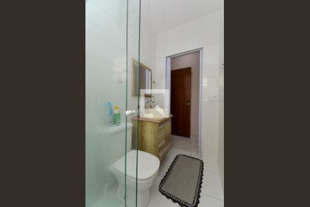 Banheiro da Suíte de casa para alugar com 2 quartos, 100m² em Jardim Carvalho, Guarulhos