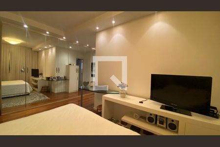 Quarto Suíte 1 de apartamento à venda com 4 quartos, 217m² em Belvedere, Belo Horizonte