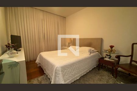 Quarto Suíte 1 de apartamento à venda com 4 quartos, 217m² em Belvedere, Belo Horizonte