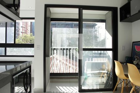 Varanda de kitnet/studio para alugar com 1 quarto, 23m² em Pinheiros, São Paulo