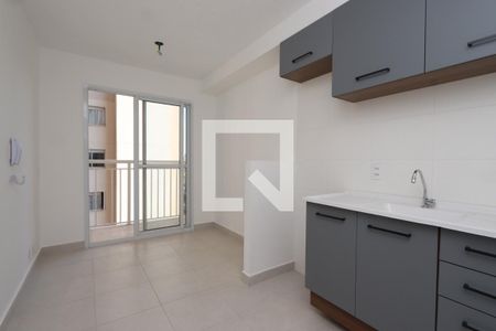 Sala/Cozinha/Lavanderia de apartamento para alugar com 1 quarto, 31m² em Vila Ema, São Paulo