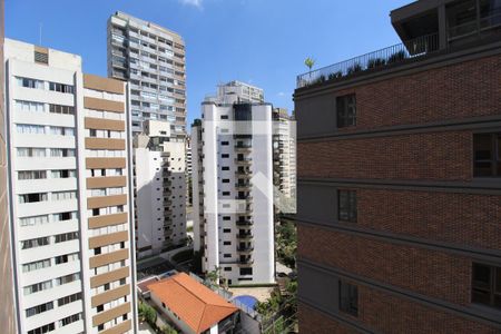 Vista do Quarto 1 de kitnet/studio para alugar com 2 quartos, 38m² em Indianópolis, São Paulo