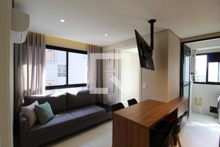 Sala de kitnet/studio para alugar com 2 quartos, 38m² em Indianópolis, São Paulo