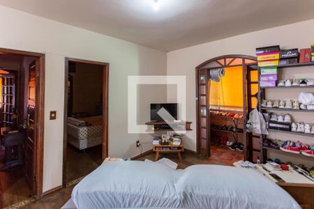 Sala de Estar de casa para alugar com 4 quartos, 300m² em Santa Monica, Belo Horizonte