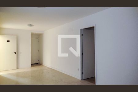 Sala de apartamento à venda com 4 quartos, 160m² em Barra da Tijuca, Rio de Janeiro