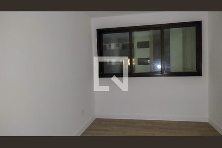 Suíte 1 de apartamento à venda com 4 quartos, 160m² em Barra da Tijuca, Rio de Janeiro