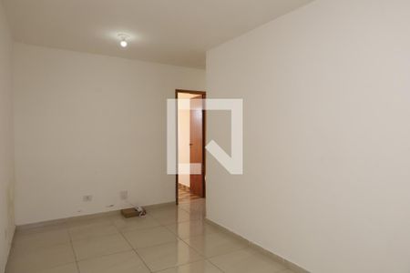 Sala e Cozinha de apartamento para alugar com 2 quartos, 42m² em Vila Santana, São Paulo