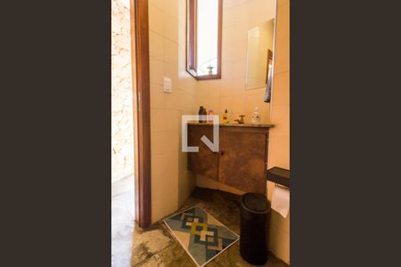 Apartamento para alugar com 320m², 3 quartos e 4 vagas Apartamento para alugar com 320m², 3 quartos e 4 vagasBanheiro