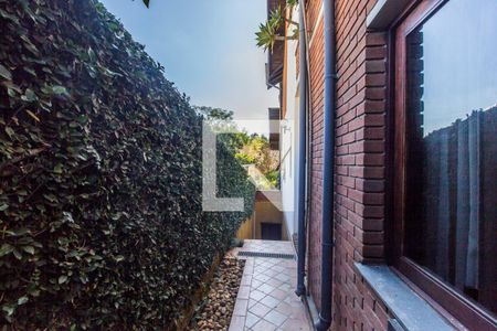 Apartamento para alugar com 320m², 3 quartos e 4 vagas Apartamento para alugar com 320m², 3 quartos e 4 vagasCorredor