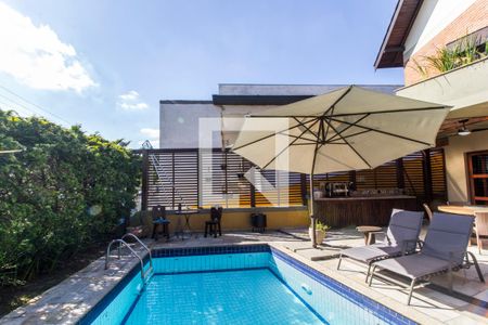 Apartamento para alugar com 320m², 3 quartos e 4 vagas Apartamento para alugar com 320m², 3 quartos e 4 vagasPiscina