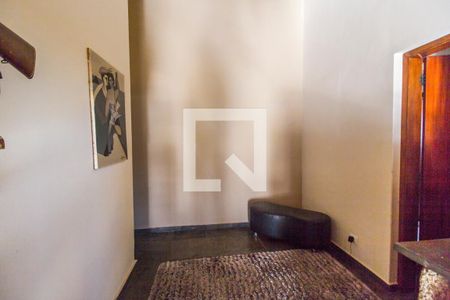 Apartamento para alugar com 320m², 3 quartos e 4 vagas Apartamento para alugar com 320m², 3 quartos e 4 vagasCorredor