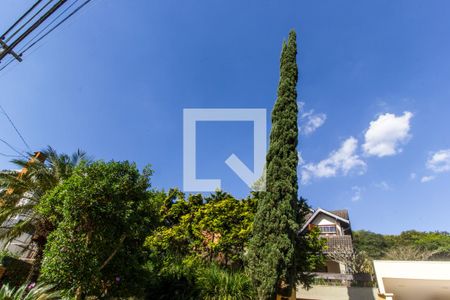 Apartamento para alugar com 320m², 3 quartos e 4 vagas Apartamento para alugar com 320m², 3 quartos e 4 vagasVista da Rua