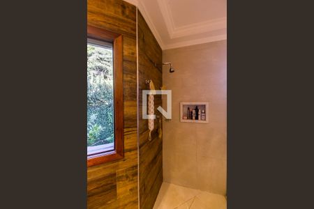 Apartamento para alugar com 320m², 3 quartos e 4 vagas Apartamento para alugar com 320m², 3 quartos e 4 vagasBanheiro da Suíte 1