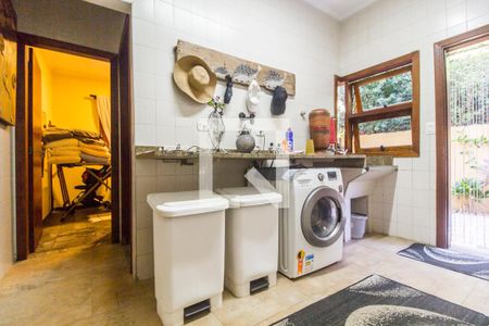 Apartamento para alugar com 320m², 3 quartos e 4 vagas Apartamento para alugar com 320m², 3 quartos e 4 vagasÁrea de Serviço