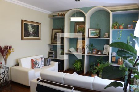 Sala de casa à venda com 4 quartos, 320m² em Jardim Riacho das Pedras, Contagem