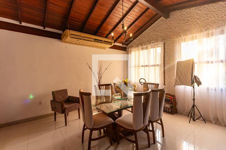 Sala 1 de casa para alugar com 4 quartos, 5000m² em Vila Progresso, Niterói