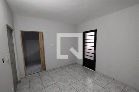 Sala - Dormitório de kitnet/studio para alugar com 1 quarto, 28m² em Jardim Jose Figueira, Ribeirão Preto