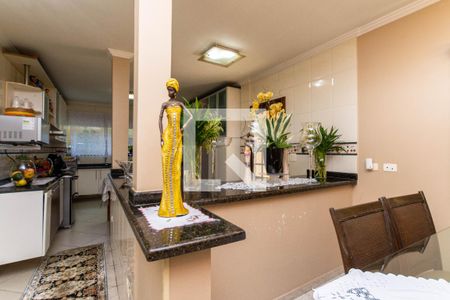 Casa para alugar com 280m², 4 quartos e 2 vagas Casa para alugar com 280m², 4 quartos e 2 vagasCozinha