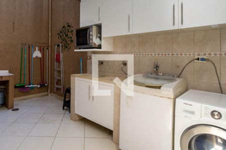 Casa para alugar com 280m², 4 quartos e 2 vagas Casa para alugar com 280m², 4 quartos e 2 vagasÁrea de Serviço