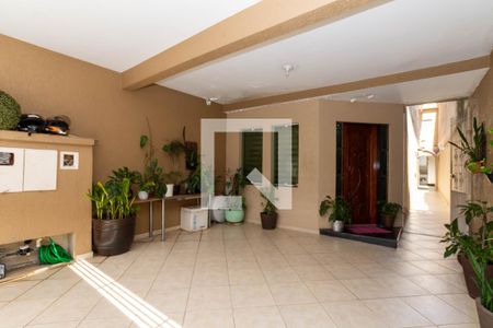 Casa para alugar com 280m², 4 quartos e 2 vagas Casa para alugar com 280m², 4 quartos e 2 vagasGaragem