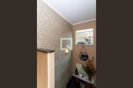 Casa para alugar com 280m², 4 quartos e 2 vagas Casa para alugar com 280m², 4 quartos e 2 vagasEscada 2