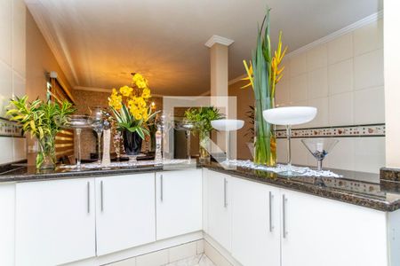 Casa para alugar com 280m², 4 quartos e 2 vagas Casa para alugar com 280m², 4 quartos e 2 vagasCozinha