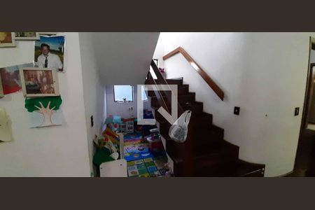 Sala de casa à venda com 6 quartos, 360m² em City Bussocaba, Osasco
