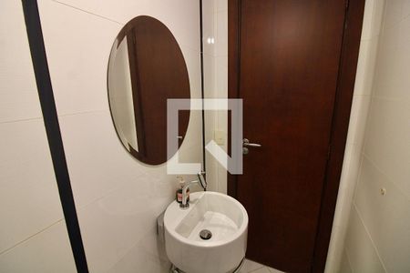 Lavabo de apartamento à venda com 3 quartos, 136m² em Barra da Tijuca, Rio de Janeiro