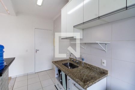 Cozinha  de apartamento à venda com 2 quartos, 60m² em Vila Osasco, Osasco