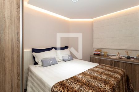 Quarto 1 de apartamento para alugar com 2 quartos, 64m² em Vila Esperança, São Paulo