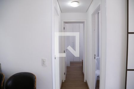 Corredor de apartamento para alugar com 2 quartos, 43m² em Jaraguá, São Paulo