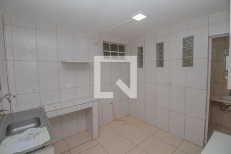 Cozinha de casa para alugar com 1 quarto, 35m² em Chácara Mafalda, São Paulo