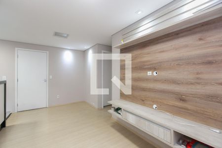 Sala de apartamento para alugar com 2 quartos, 46m² em Vila Carmosina, São Paulo