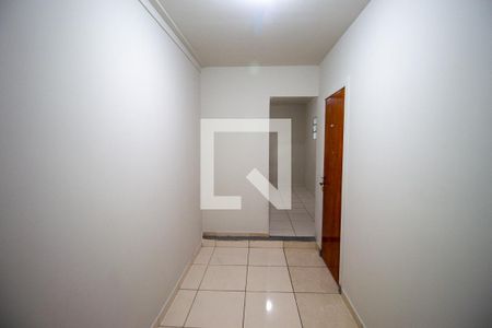 Quarto 1 de casa para alugar com 1 quarto, 300m² em Conjunto Residencial José Bonifácio, São Paulo